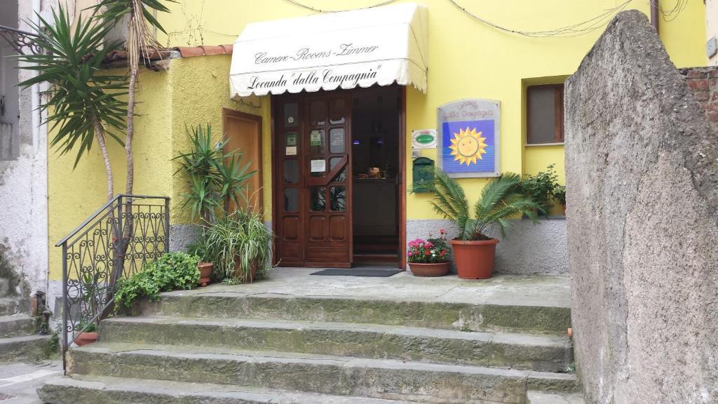 Locanda Dalla Compagnia Ριοματζόρε Εξωτερικό φωτογραφία
