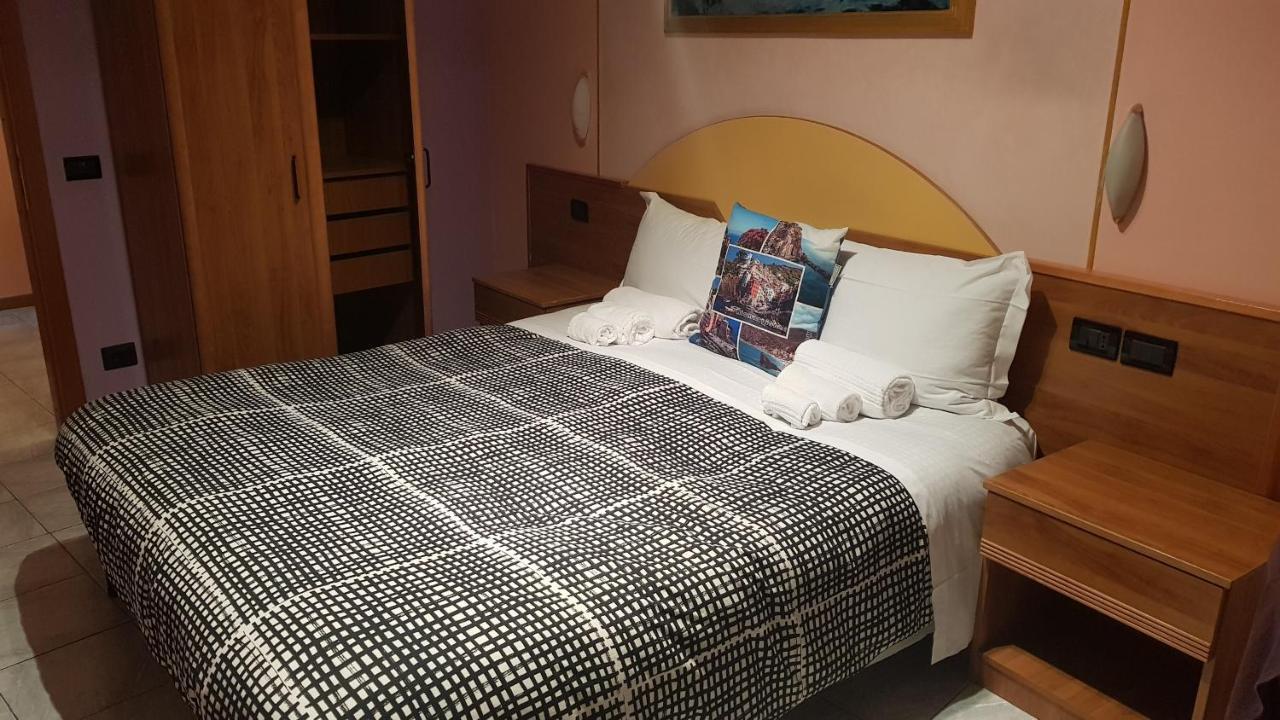 Locanda Dalla Compagnia Ριοματζόρε Εξωτερικό φωτογραφία