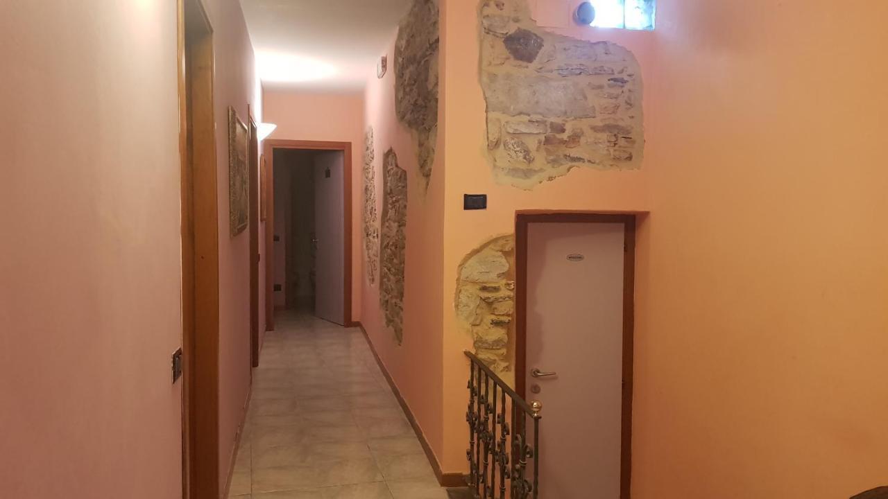 Locanda Dalla Compagnia Ριοματζόρε Εξωτερικό φωτογραφία