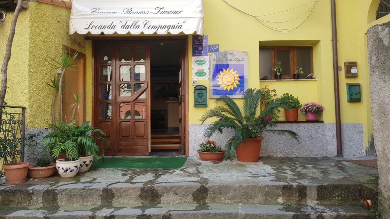 Locanda Dalla Compagnia Ριοματζόρε Εξωτερικό φωτογραφία
